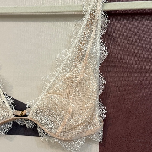 Victoria's Secret Sheer Lace Bralette Size Small - Picture 2 of 7